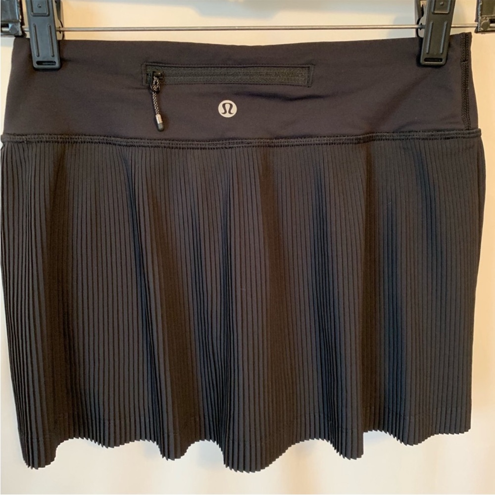 lululemon athletica Black Pleated Women's Skirt